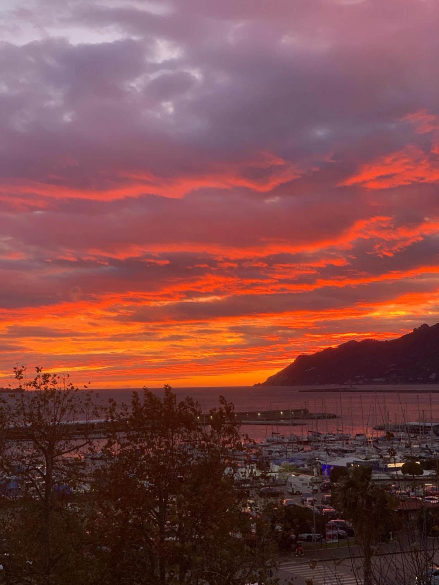 B&B Restanza Salerno Eksteriør bilde