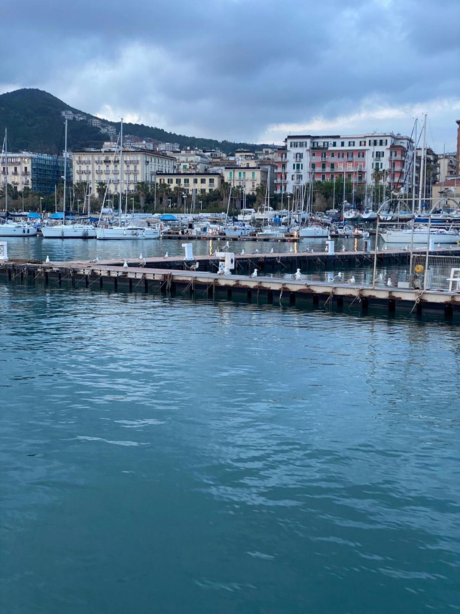 B&B Restanza Salerno Eksteriør bilde