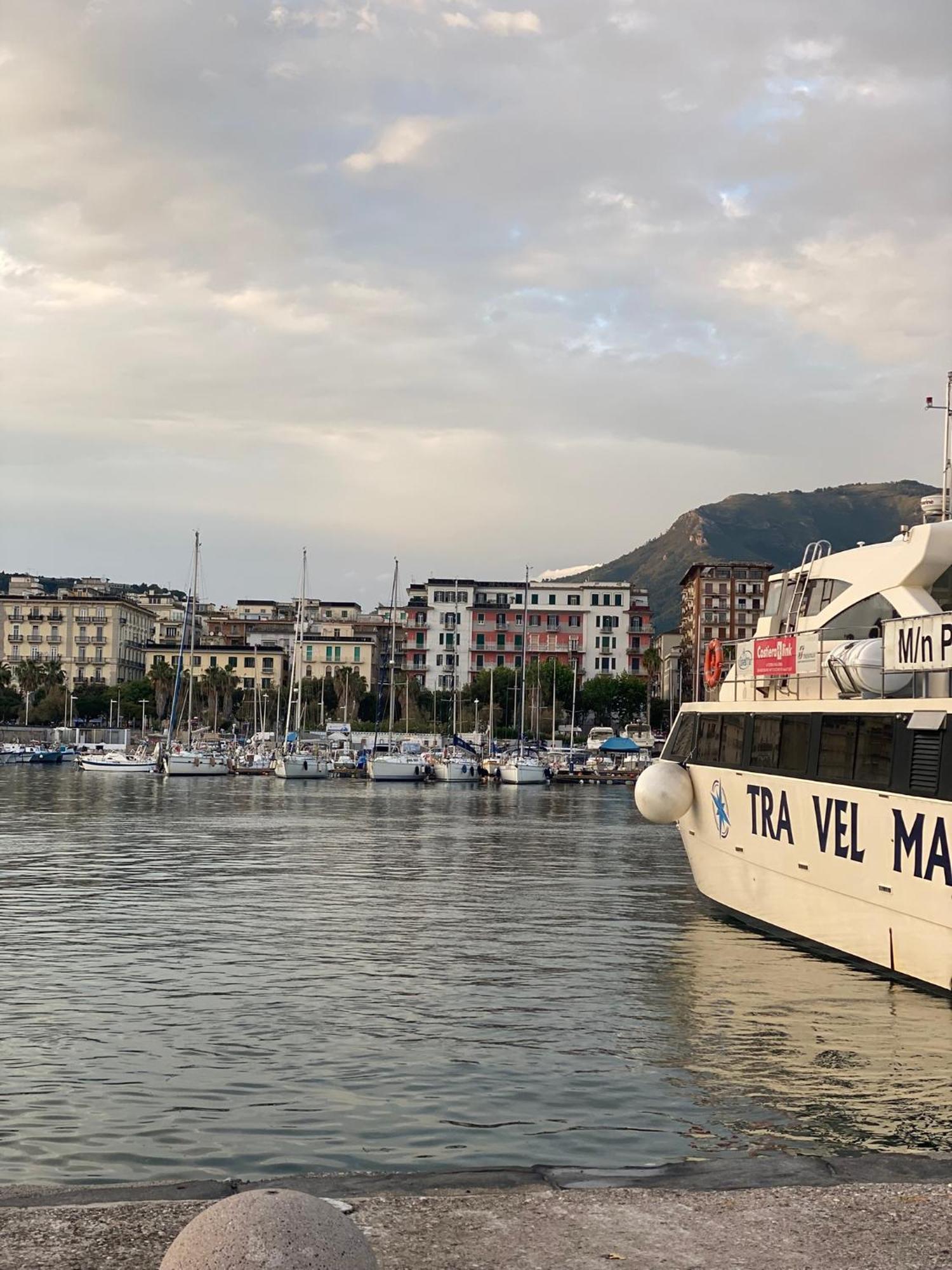 B&B Restanza Salerno Eksteriør bilde